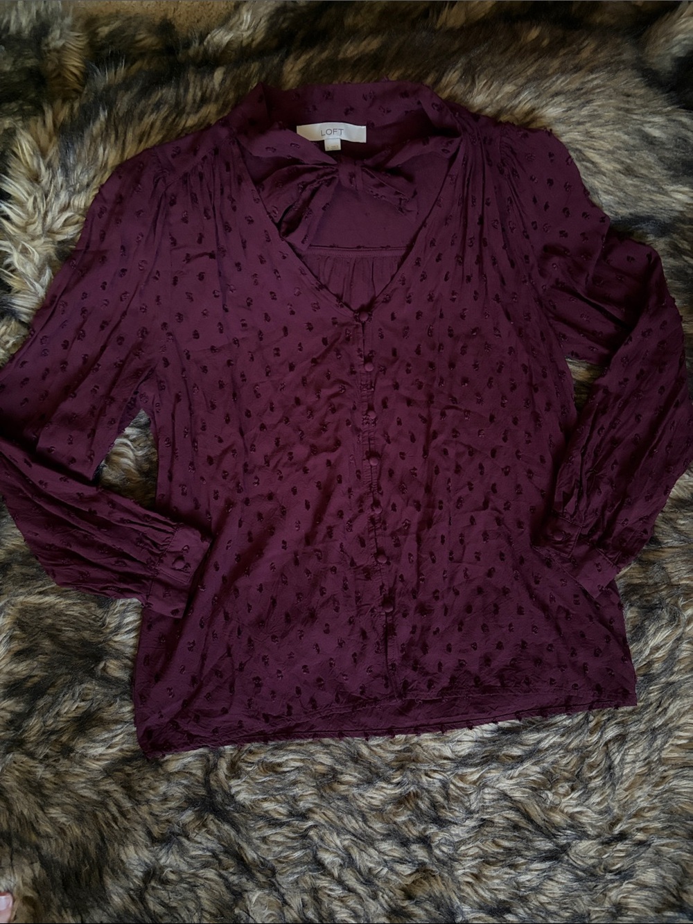 LOFT Swiss Dot With Neck Tie Button Up Blouse Burgundy wine Size Small